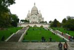 PICTURES/Paris Day 3 - Sacre Coeur & Montmatre/t_Basillica on a Hill3.JPG